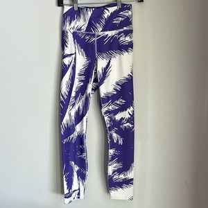 Fabletics PureLuxe Ultra High Waisted 7/8 Legging Women's Size Small NWT